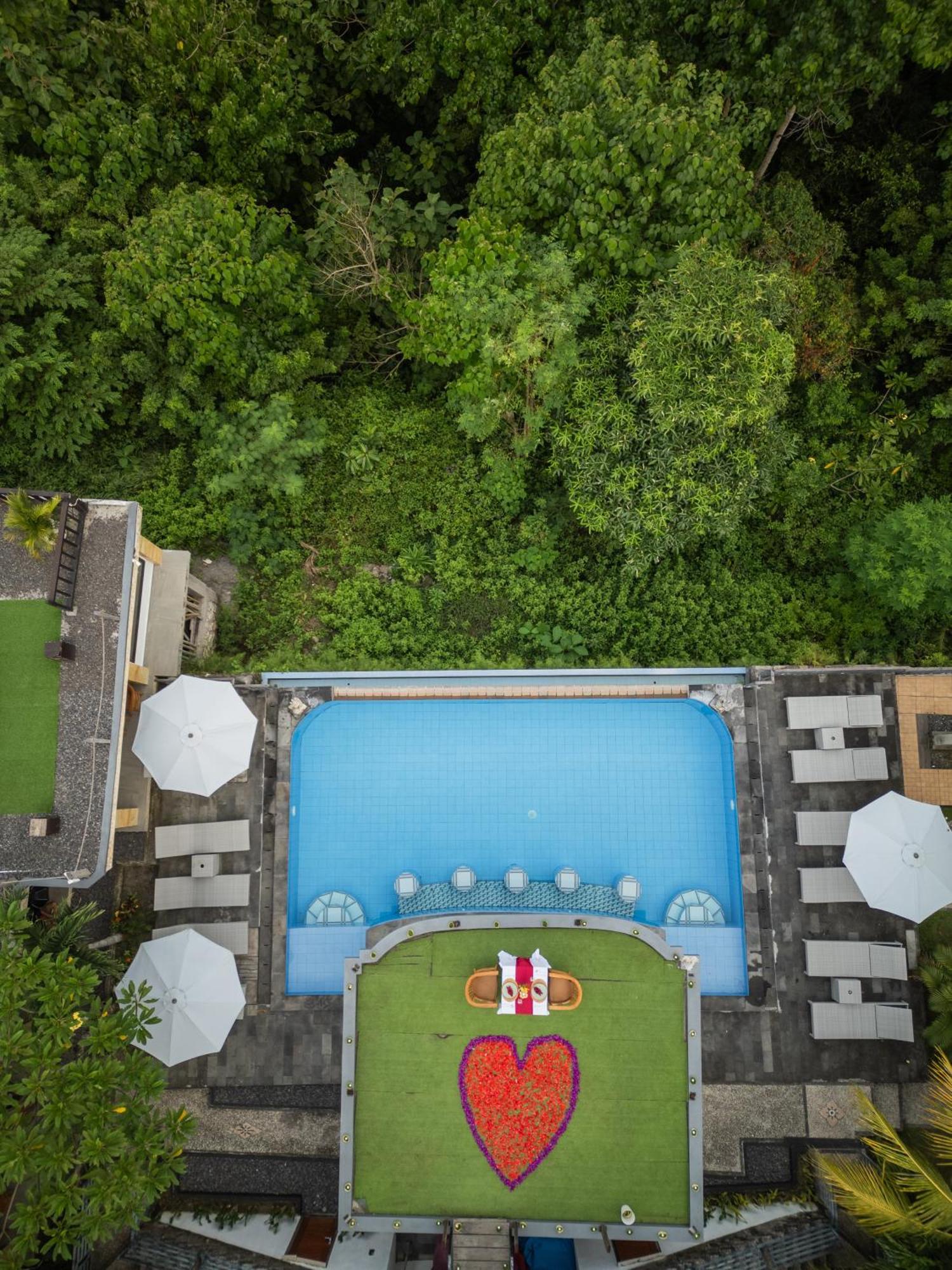 Abasan Hill Hotel And Spa Toyapakeh Exteriör bild